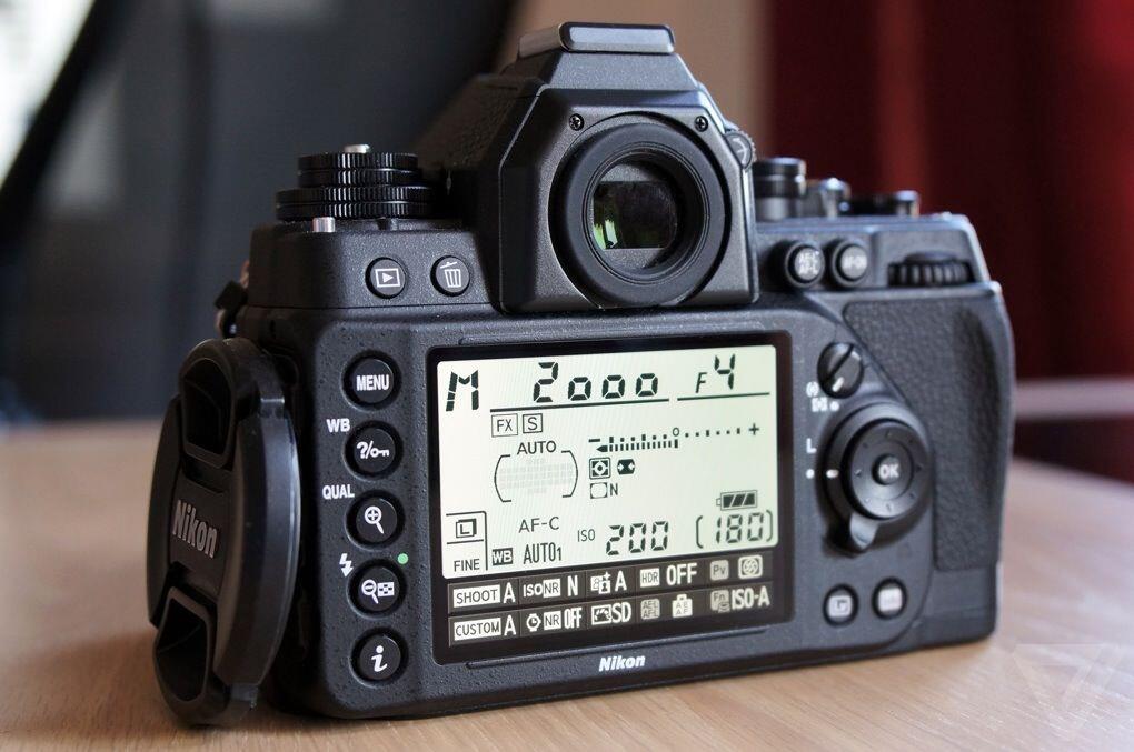 5 Rekomendasi Kamera DSLR Full Frame Terbaik