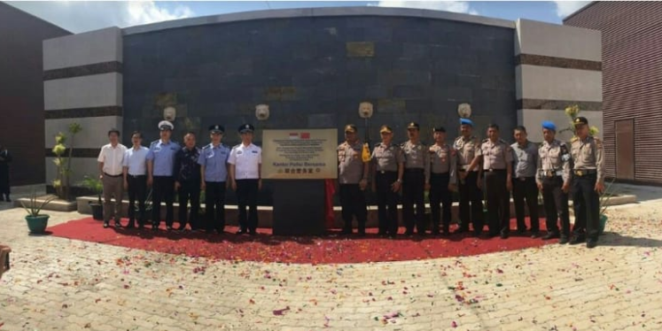 Kapolres Ketapang Dicopot karena Kantor Polisi Bersama Cina