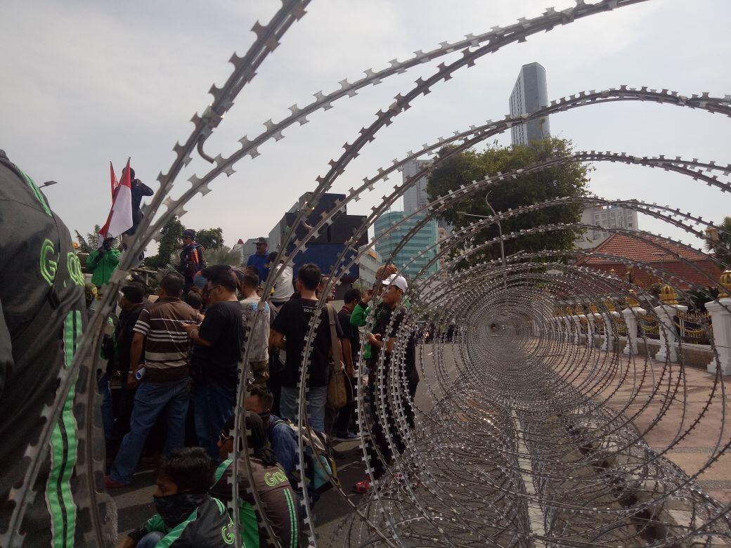 DPRD Surabaya Janjikan Perda Legalitas Ojek Online