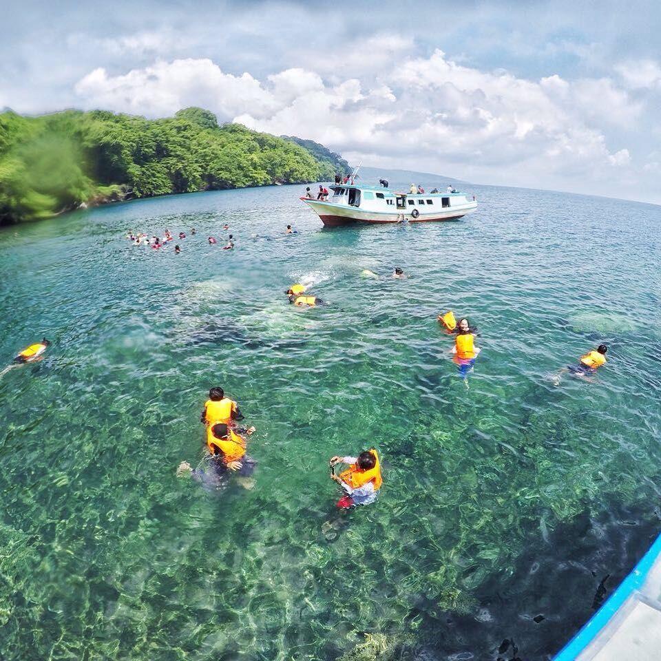 Berstatus Waspada, Ini 10 Potret Pesona Keindahan Gunung Krakatau