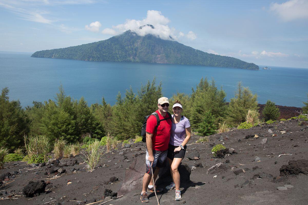 Berstatus Waspada, Ini 10 Potret Pesona Keindahan Gunung Krakatau
