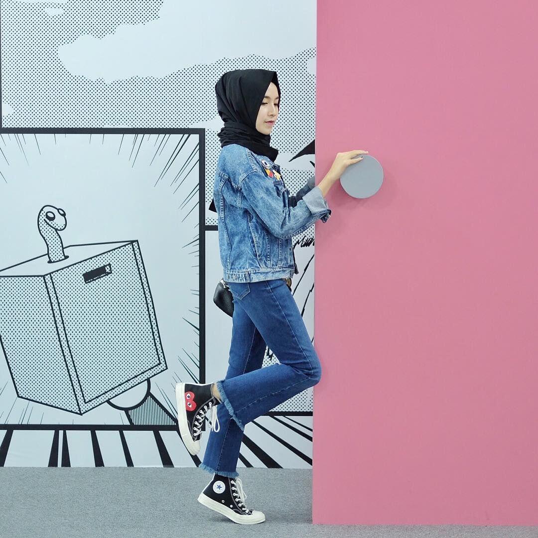 10 Gaya Outerwear ala Selebgram Rizky Amelia, Sederhana tapi Keren!