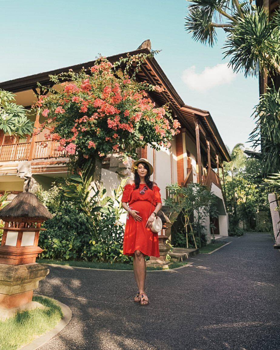Babymoon Sekaligus Liburan, 10 Potret Seru Keluarga Ryan Delon di Bali