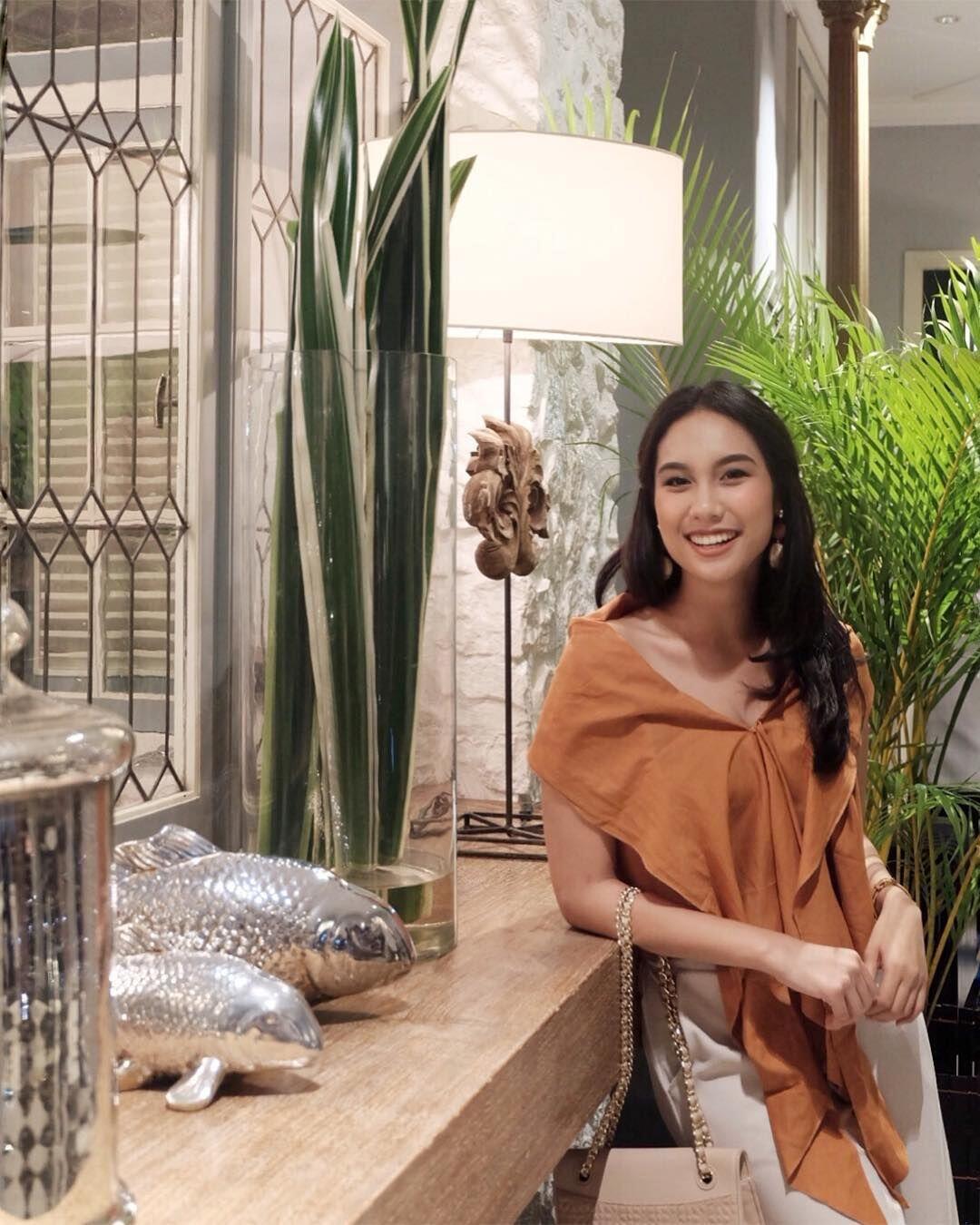 10 Pesona Shabrina Ayu R, Presenter Bola Penakluk Hati Ryuji Utomo
