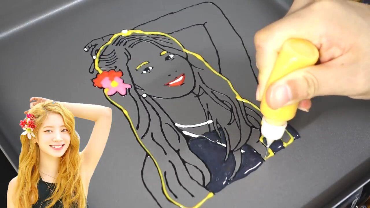 Keren! Seniman Ini Bikin Fan Art Idol KPop yang Bisa Dimakan