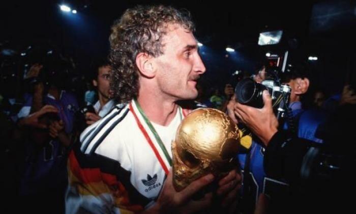 Deschamps Orang Keempat yang Tampil di Final Jadi Pemain dan Pelatih