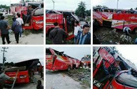 Sadis! Sopir Ngantuk, Bus Terbalik