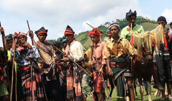 Lima Agama Pertama di Indonesia