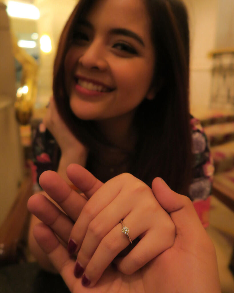 Cincin Tunangan Wow, Tasya Kamila Menerima Pinangan Randi Bachtiar!