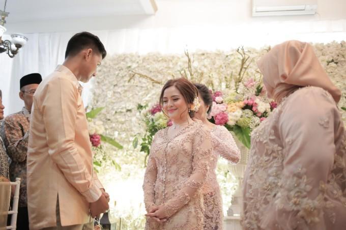 Cincin Tunangan Wow, Tasya Kamila Menerima Pinangan Randi Bachtiar!