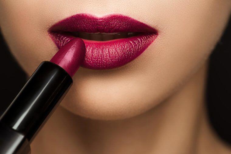 5 Produk Lipstik Artis Indonesia, Gak Kalah dari Buatan Luar Negeri