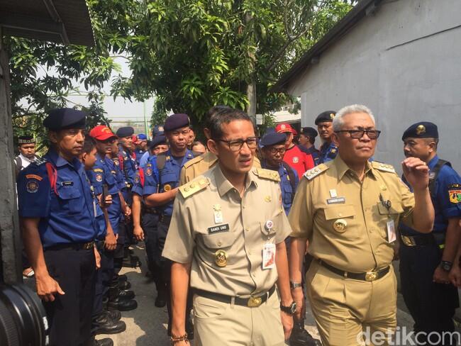 Sandi: Hari Ini Prabowo Ketemu Puan, Besok Bertemu SBY