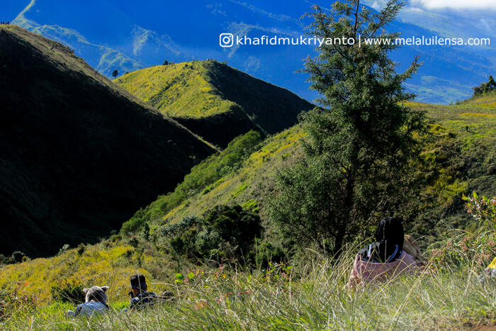 11 tips &amp; trik fotografi saat pendakian gunung