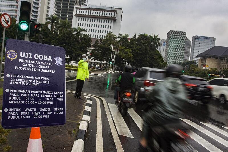 Mulai 18 Juli, Polisi Alihkan Pengendara yang Langgar Ganjil-Genap