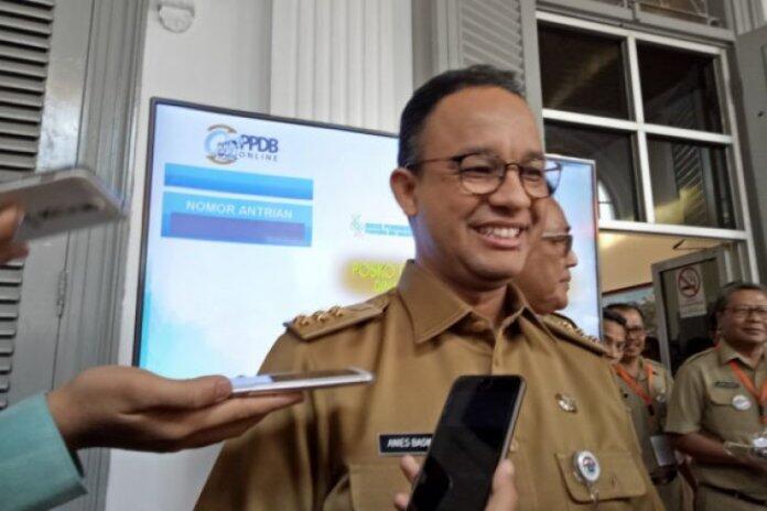 Sempat Ditertibkan, Warga Kembali Pasang Bendera Peserta Asian Games