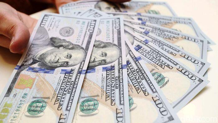 Masih Kuat, Pagi Ini Dolar AS Bertengger di Rp 10.515