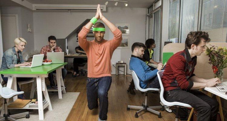 Suka ketiduran di kantor? 5 tips ini bisa membantu melawan kantuk!
