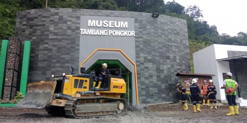 4 Daerah di Indonesia ini gunungnya mengandung emas