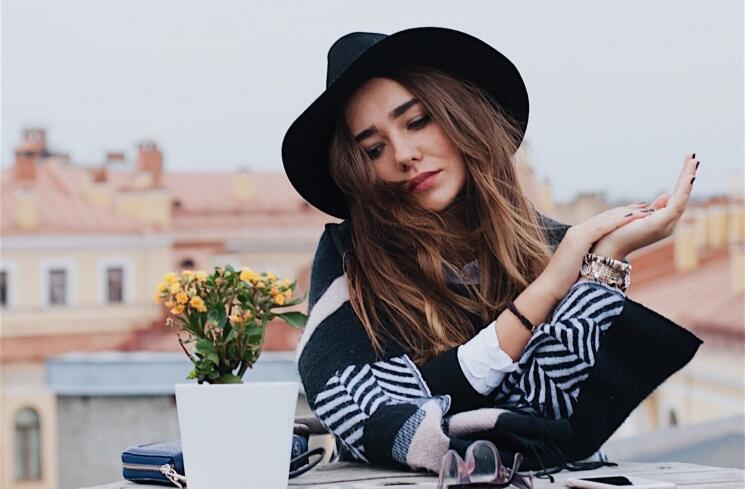 7 Alasan Cinta Pertama Tidak Bisa Dilupakan