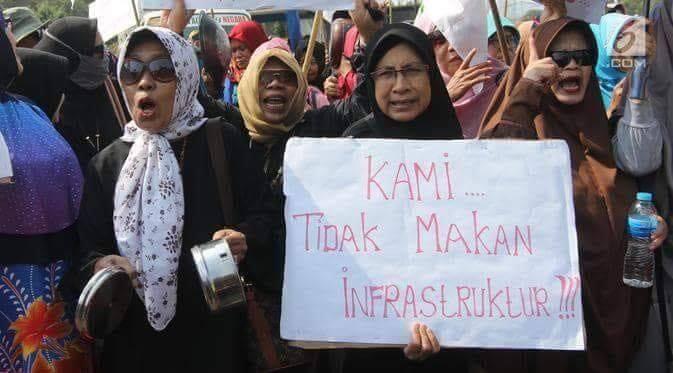 DEMO IBU-IBU TUNTUT SEMBAKO TURUN.
