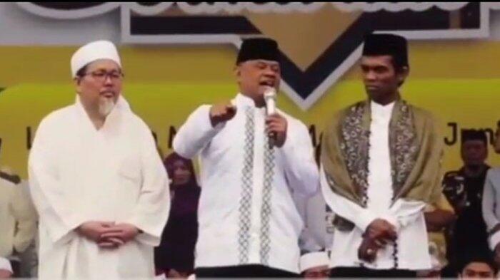 Berdiri di Sisi Ustaz Abdul Somad, Gatot Nurmantyo: Urat Takut Saya Sudah Habis!
