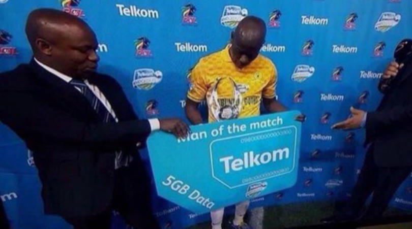 Ngga dapet sponsor dari Wakanda, Hadiah-hadiah di liga top Afrika ini bikin ngakak!