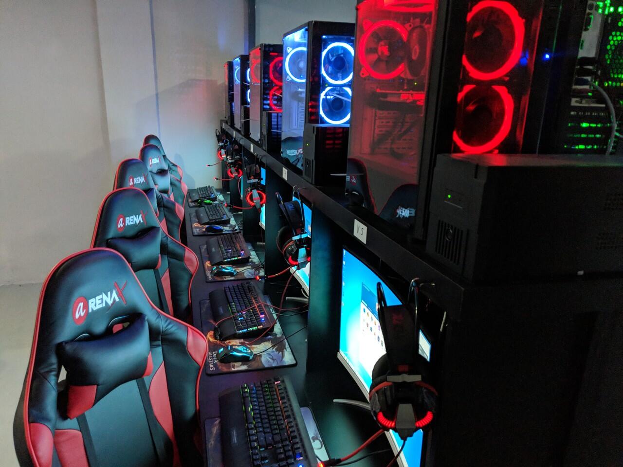 PLAYGROUND ESPORT CENTRE REGIONAL BATAM