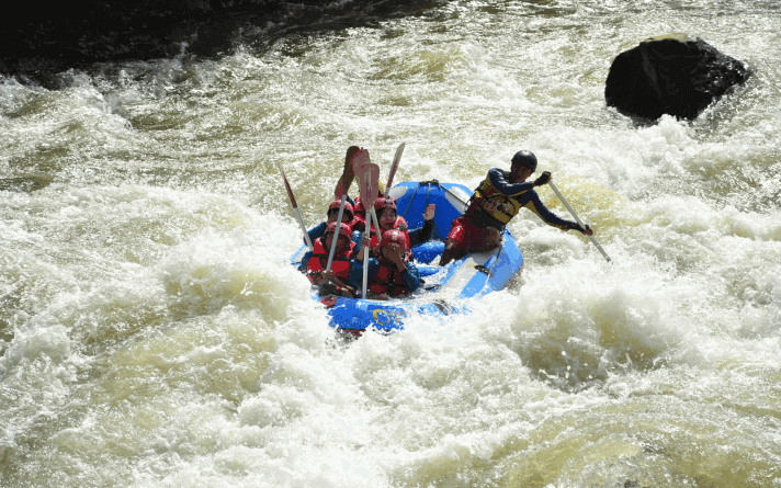 11 Tempat Rafting Terbaik di Indonesia, memacu Adrenalinmu ?