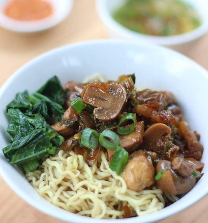 Ini Bumbu Rahasia yang Membuat Mie Ayam Jamur Makin Enak. Yuk, Bikin di Rumah!