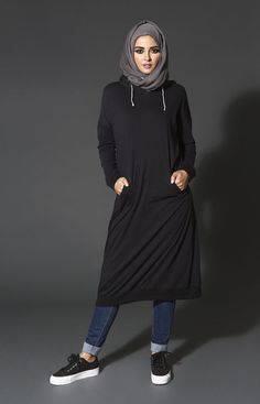 Nyaman Dipakai Para Ukhti, Baju Olahraga Anti Ketat Ini Enak buat Jungkir Balik
