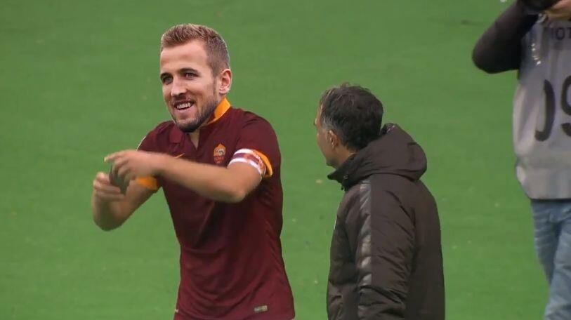 Wajib Follow, Nih Cara Kerja Unik Miminnya Twitter AS Roma