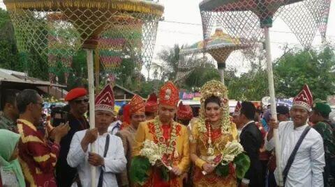 Kepengen Cari Istri? Siapkan Uang Tebal Jika Mau Menikahi Wanita di Daerah Ini!!