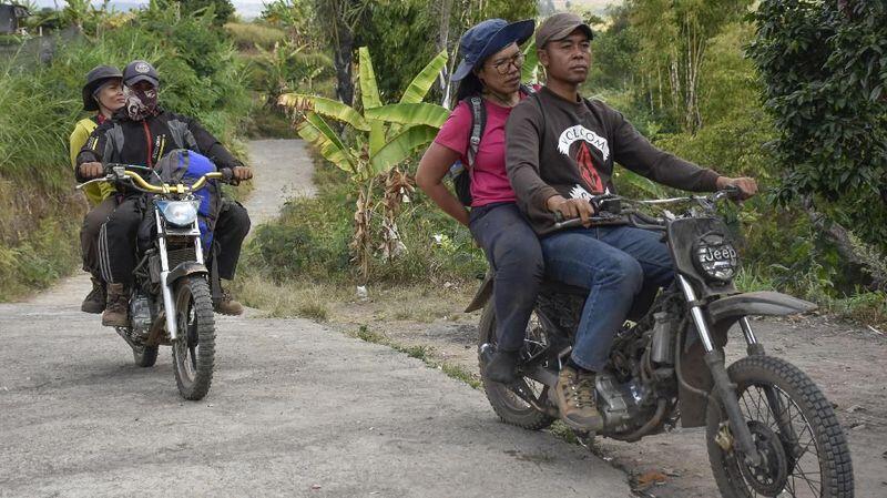 Sebanyak 543 Pengunjung Dievakuasi dari Rinjani, Sisa 6 Orang.