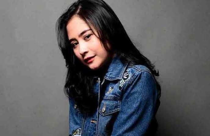 5 Selebriti Indonesia Memiliki Indera Keenam