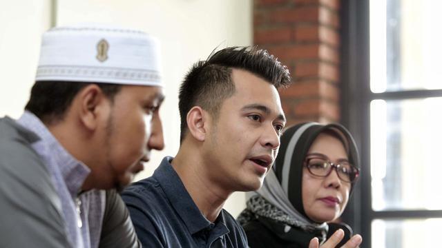 Pernikahan Tak Direstui, Eza Gionino Kabur Dari Rumah