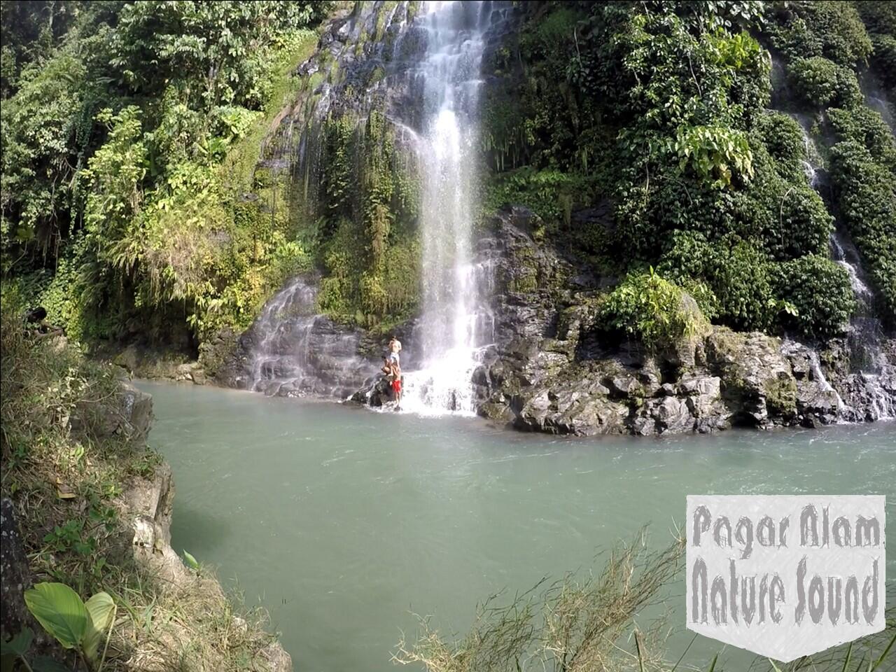 Ini Dia..!! Air Terjun Tercantik Seantero Sumatera: Curup Maung