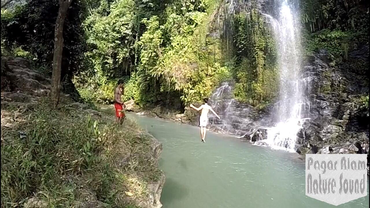 Ini Dia..!! Air Terjun Tercantik Seantero Sumatera: Curup Maung