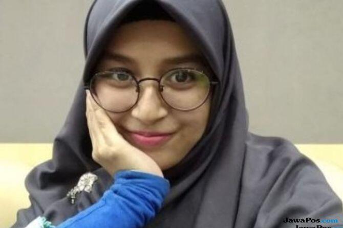 Gadis Cantik Ini Beasiswanya Diputus Tanpa Alasan Karena Menjadi Mualaf