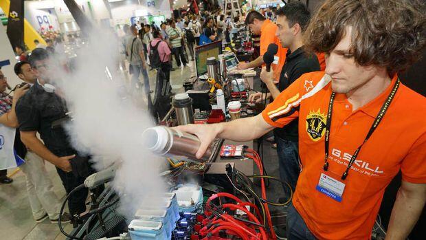 #IniIndonesiaku Lucky_n00b Sang Dewa Overclokcker Tanah Air