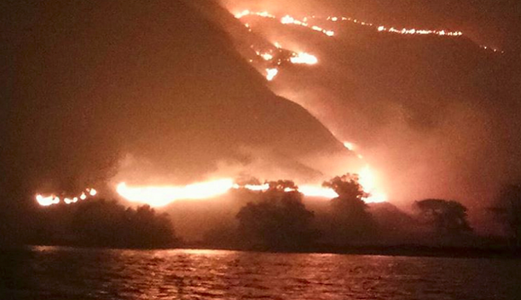 Gili Lawa Terbakar, Tak Ada Lagi Tempat untuk Melihat Sunrise dan Sunset
