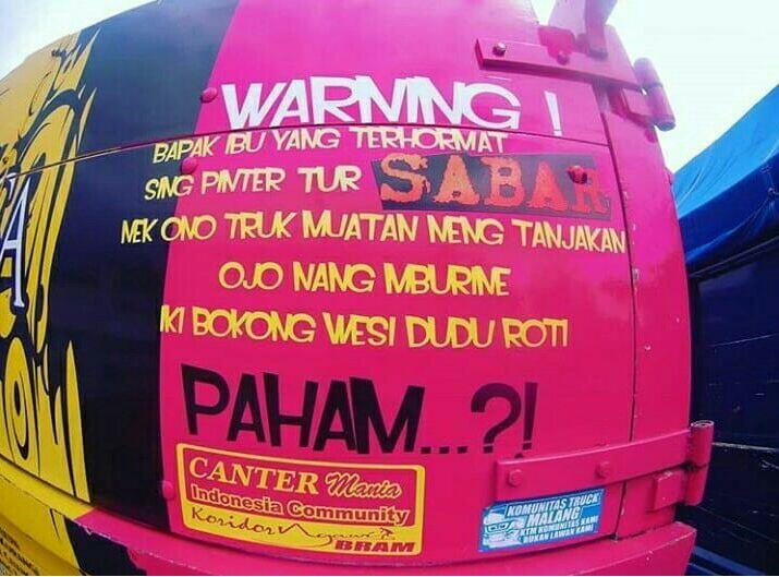 Bokong Truk Memang Menggoda..