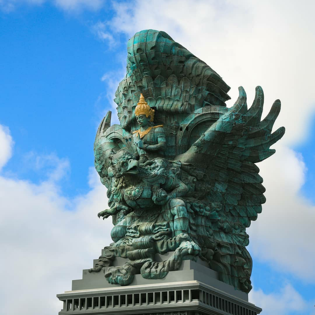 Penampilan Baru Patung Garuda Wisnu Kencana Makin Kece 