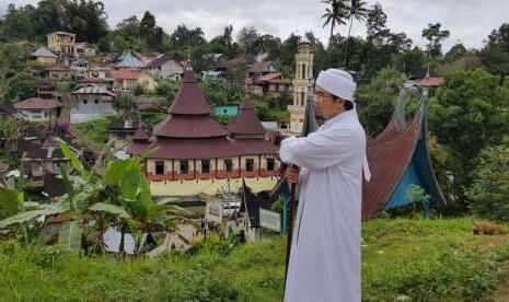 Catut Nama Ketua MUI Sumbar, Relawan Jokowi Minta Maaf