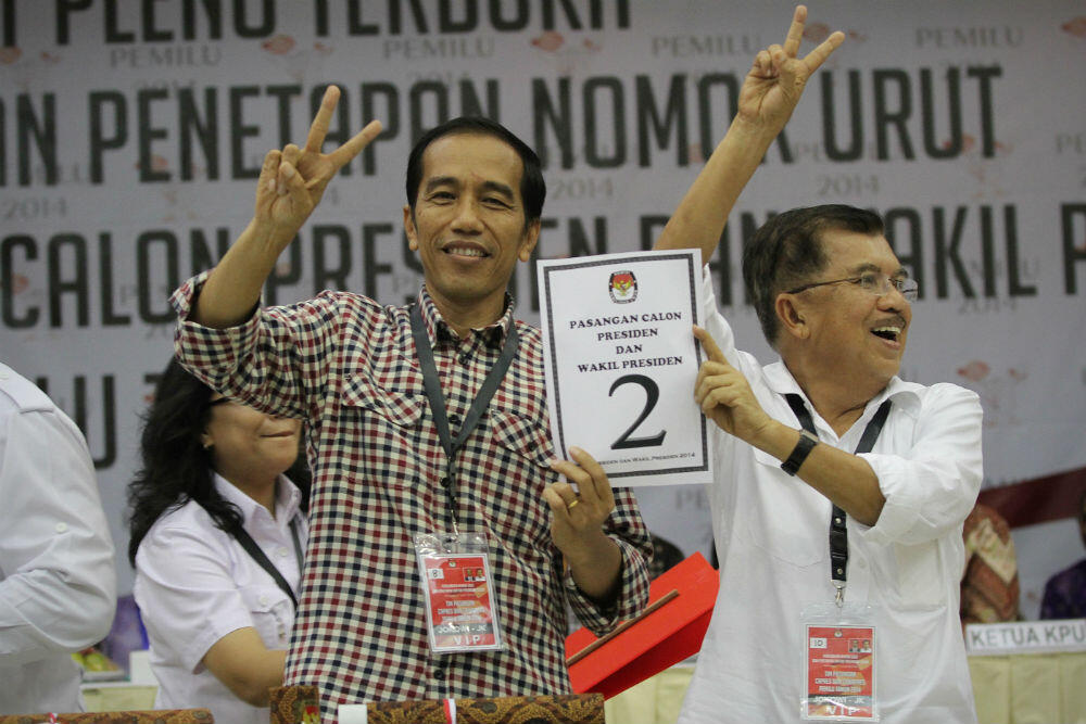 Jokowi Akan Tanggalkan Kemeja Kotak-Kotak di Pilpres 2019