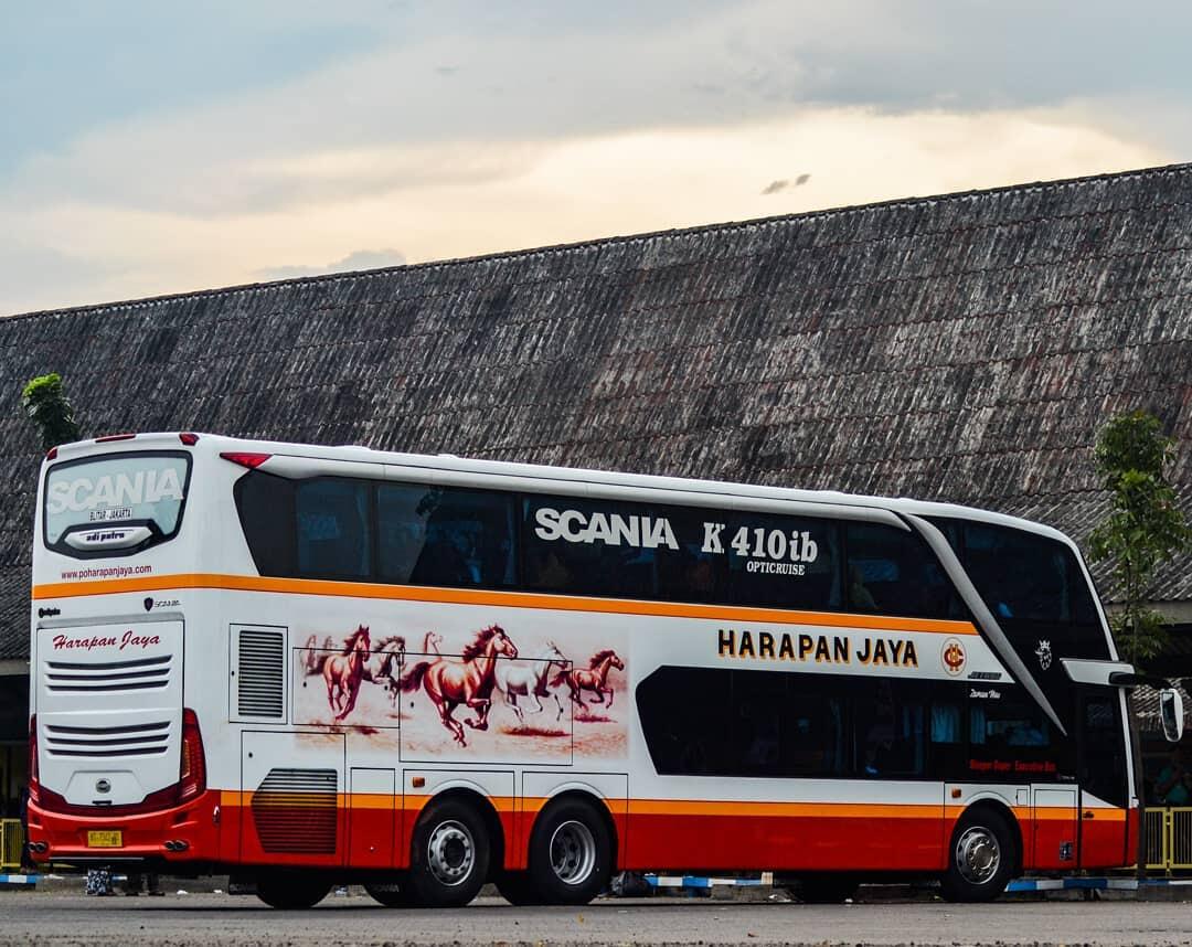 Multimedia On Demand yang Memanjakan Penumpang Bus