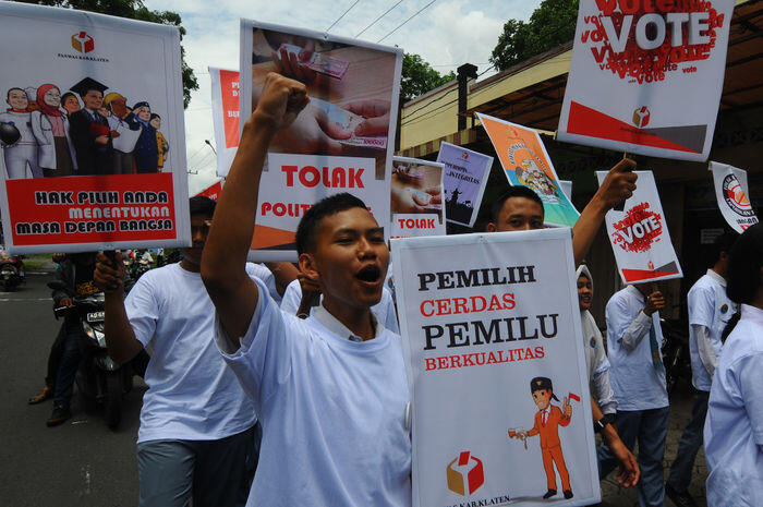 Politik identitas dinilai hanya gorengan elite