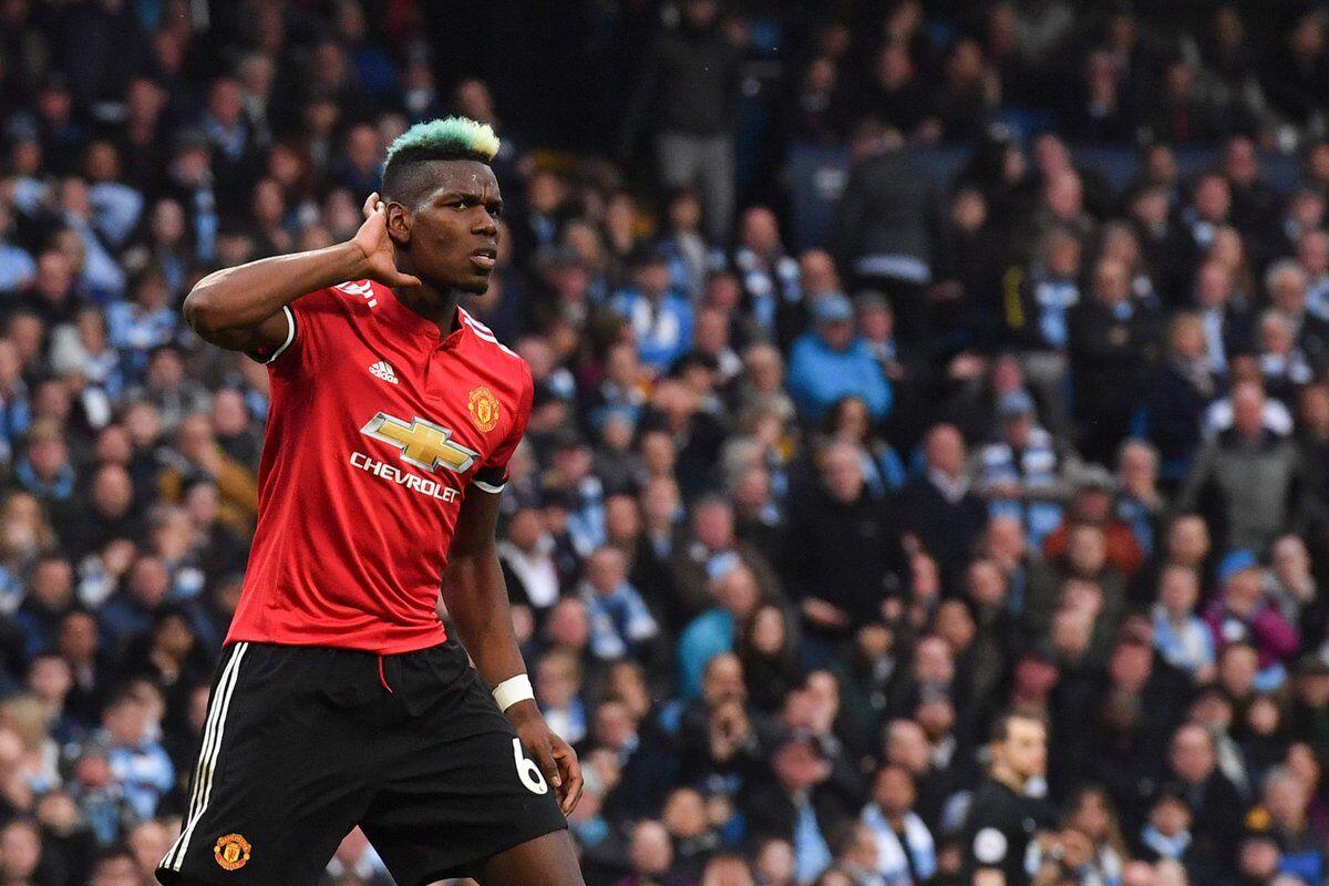 Manchester United Pertahankan Paul Pogba, Barcelona Gigit Jari
