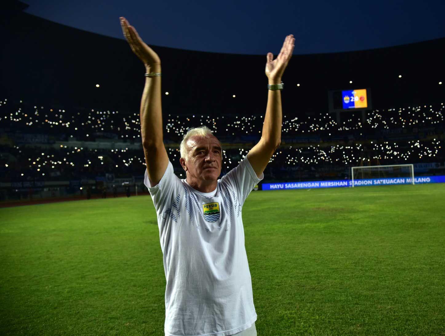 Tundukkan Sriwijaya FC, Persib Kian Perlebar Jarak