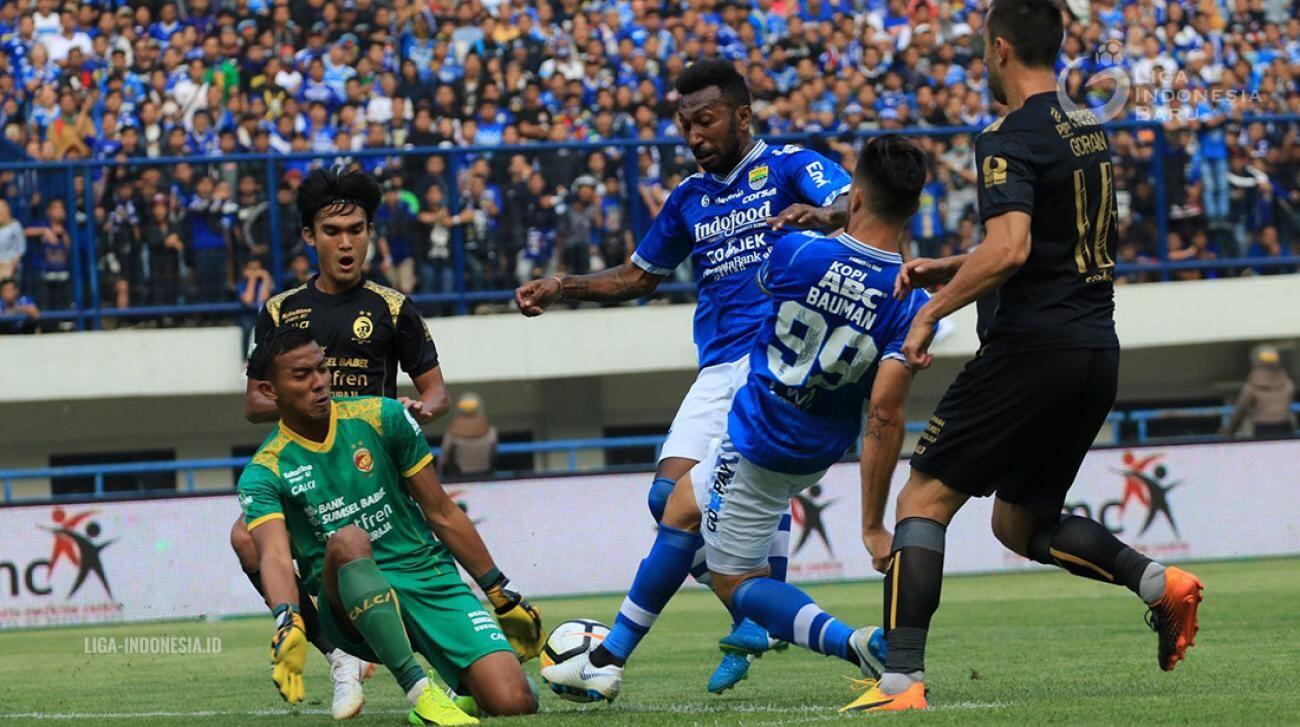 Tundukkan Sriwijaya FC, Persib Kian Perlebar Jarak