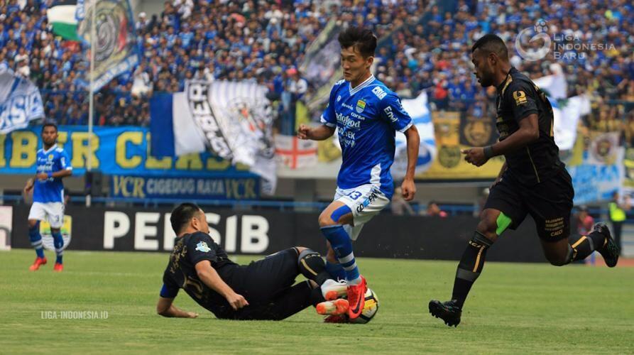 Tundukkan Sriwijaya FC, Persib Kian Perlebar Jarak